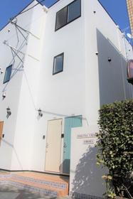東京都大田区大森北４ 3階建