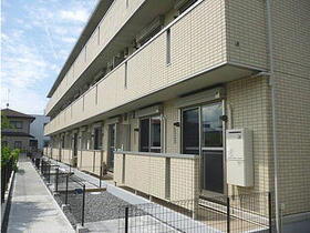 静岡県三島市梅名 3階建 築9年9ヶ月