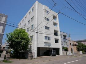 北海道札幌市中央区南十八条西９ 5階建 築35年10ヶ月