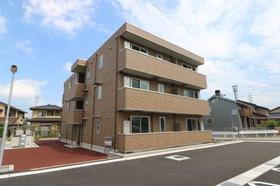 富山県富山市町村１ 3階建 築2年11ヶ月