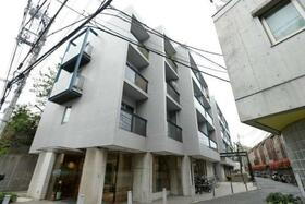 東京都世田谷区太子堂２ 4階建