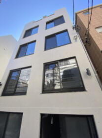 プラチナフォルム中目黒ＷＥＳＴ 地上4階地下1階建