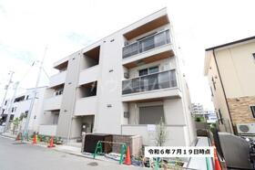 アヴァンス伊勢野 3階建