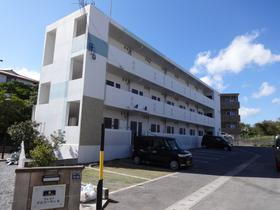 沖縄県宜野湾市赤道２ 3階建 築6年4ヶ月