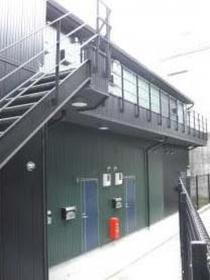神奈川県川崎市麻生区片平３ 2階建 築15年4ヶ月
