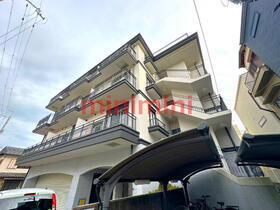 パラドール　デ　ガイセン