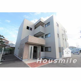 徳島県徳島市東吉野町３ 3階建 築17年6ヶ月