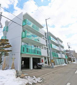 北海道札幌市中央区南十六条西１６ 4階建 築14年10ヶ月