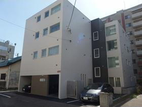 北海道札幌市中央区北二条東８ 4階建 築10年4ヶ月