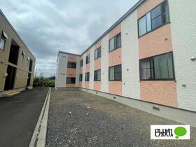 北海道札幌市清田区里塚緑ケ丘９ 賃貸アパート