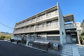 神奈川県川崎市幸区南加瀬４ 3階建 築6年10ヶ月