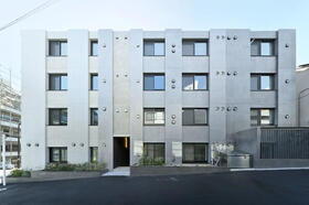 東京都渋谷区千駄ヶ谷２ 地上4階地下1階建 築3年10ヶ月