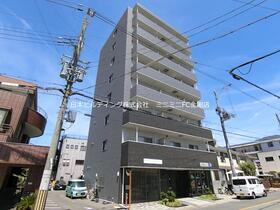 ＭＡＮＤＡＲＩＮ　ＣＯＵＲＴ　深井駅前