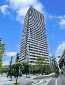 東京都港区海岸１ 地上32階地下1階建