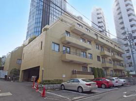 東京都港区西麻布１ 地上4階地下1階建 築45年8ヶ月