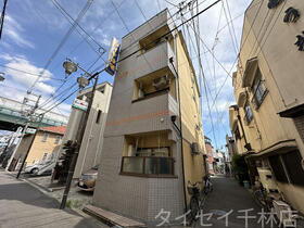 ベストーム旭通 4階建