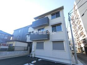 栃木県足利市伊勢町２ 3階建 築6年10ヶ月