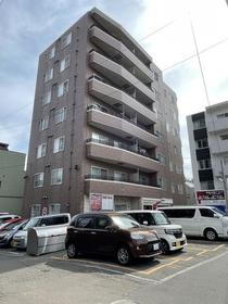 北海道札幌市中央区南五条西２４ 7階建 築30年2ヶ月