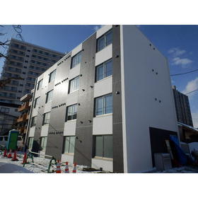 北海道札幌市豊平区水車町４ 4階建 築6年5ヶ月