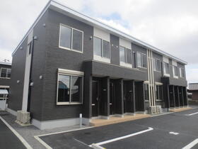 茨城県ひたちなか市大字足崎 2階建 築1年2ヶ月