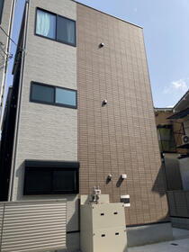 ＬＡ　ＶＩＥＲＥ　山科 3階建