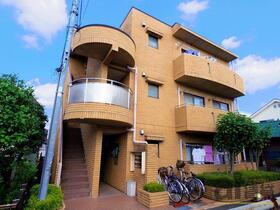 埼玉県所沢市北有楽町 3階建