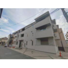 兵庫県西宮市薬師町 築6年4ヶ月 3階建