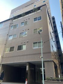 東京都中央区築地３ 4階建 築32年2ヶ月