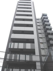 東京都港区新橋６ 地上14階地下1階建 築10年3ヶ月