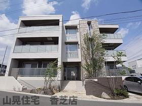 奈良県香芝市すみれ野１ 3階建 築6年4ヶ月