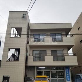 コーポ松城 3階建