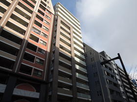神奈川県横浜市港北区新横浜２ 15階建 築8年6ヶ月