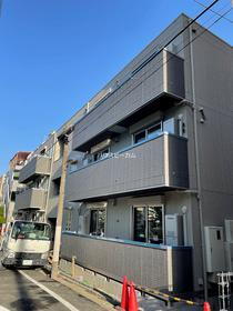 東京都中野区本町５ 3階建 築1年1ヶ月