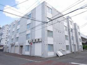 北海道札幌市豊平区月寒中央通４ 4階建 築15年9ヶ月