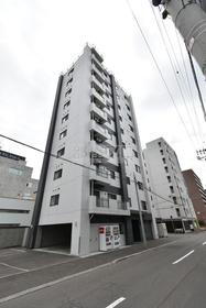 北海道札幌市中央区大通西２０ 10階建 築9年9ヶ月