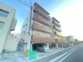 グランドハイツ浜甲子園 5階建