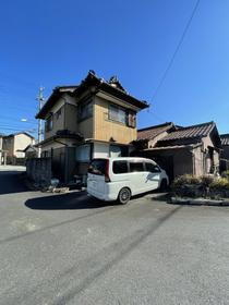 松坂町１丁目フォロネ貸家 2階建