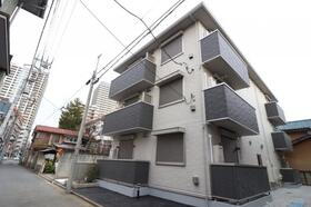サリジエ宮町 3階建