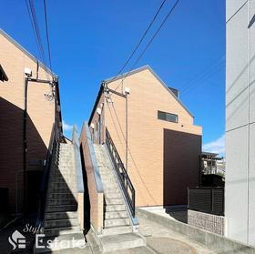 愛知県名古屋市千種区松軒２ 2階建 築17年3ヶ月