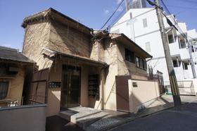 奈良県奈良市富雄元町１ 2階建 築34年11ヶ月
