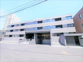 北海道札幌市中央区南二条西２３ 3階建 築2年1ヶ月