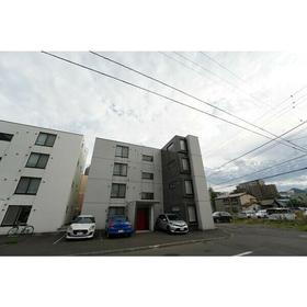 北海道札幌市中央区北二条西２１ 4階建 築16年4ヶ月