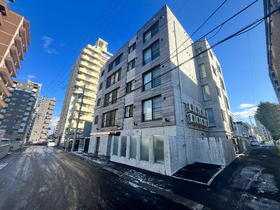 北海道札幌市豊平区月寒中央通５ 5階建 築3年3ヶ月