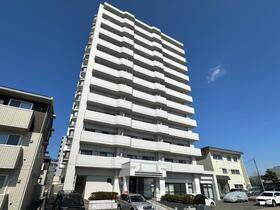 秋田県秋田市山王３ 賃貸マンション