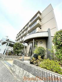 大阪府堺市西区浜寺諏訪森町西１ 5階建 築20年4ヶ月