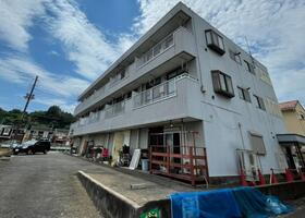 神奈川県小田原市久野 3階建