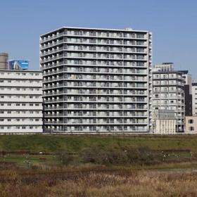 北海道札幌市中央区南六条東２ 15階建 築17年4ヶ月