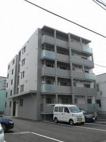 北海道札幌市西区二十四軒四条７ 5階建 築10年3ヶ月