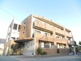 兵庫県宝塚市南ひばりガ丘２ 3階建 築23年10ヶ月