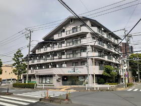 東京都多摩市鶴牧１ 5階建 築30年4ヶ月